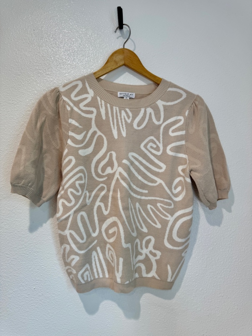 Anthropologie Abstract Knit Sweater Top Puff Sleeve Neutral Beige Short Sleeve M